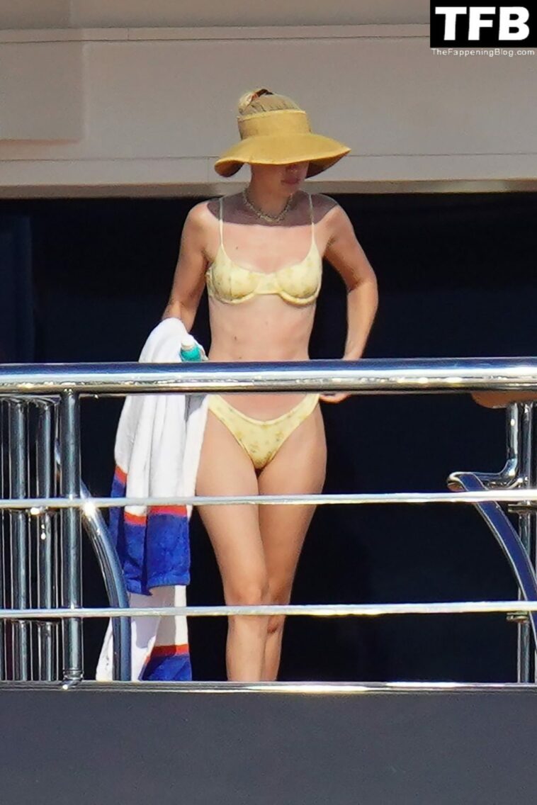 Gigi Hadid Rocks a Tiny Bikini While Relaxing on a Yacht in the Bay of Saint-Tropez (40 Photos)