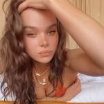Hailee Steinfeld Sexy (5 Pics + Video)
