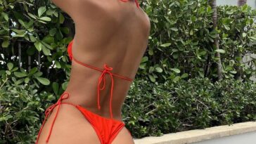 Jasmine Sanders Shows Off Her Sexy Bikini Body (10 Photos + Video)