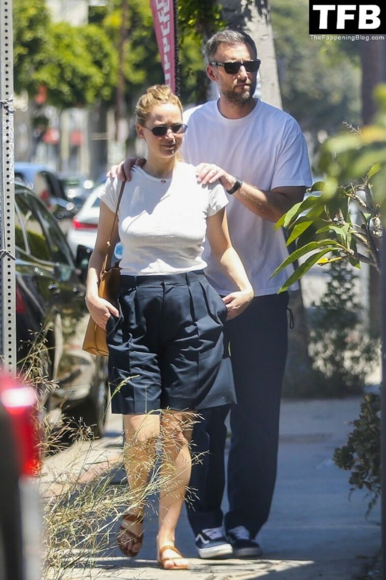 Jennifer Lawrence & Cooke Maroney Go House Hunting in Bel Air (41 Photos)
