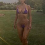Kim Kardashian (12 Hot Photos)