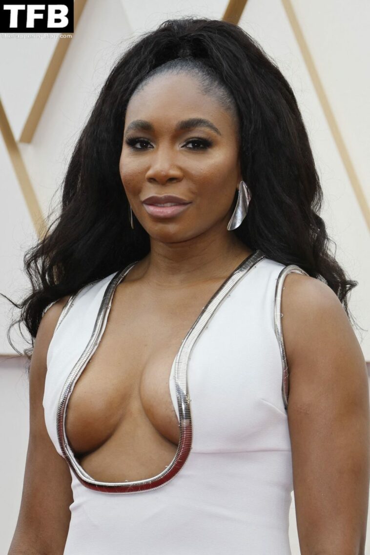 Venus Williams Shows Off Her Underboob at the 94th Annual Academy Awards (12 Photos)