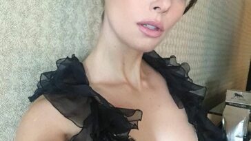 Alison Brie Sexy (7 Photos)