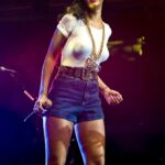 Rihanna Nude & Sexy Collection – Part 3 (150 Photos)