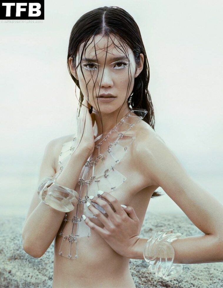 Tao Okamoto Nude & Sexy Collection (11 Photos)