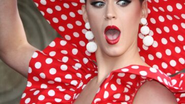 Katy Perry Nude & Sexy Collection - Part 3 (150 Photos)