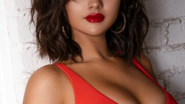 Selena Gomez Nude & Sexy Collection – Part 4 (150 Photos)