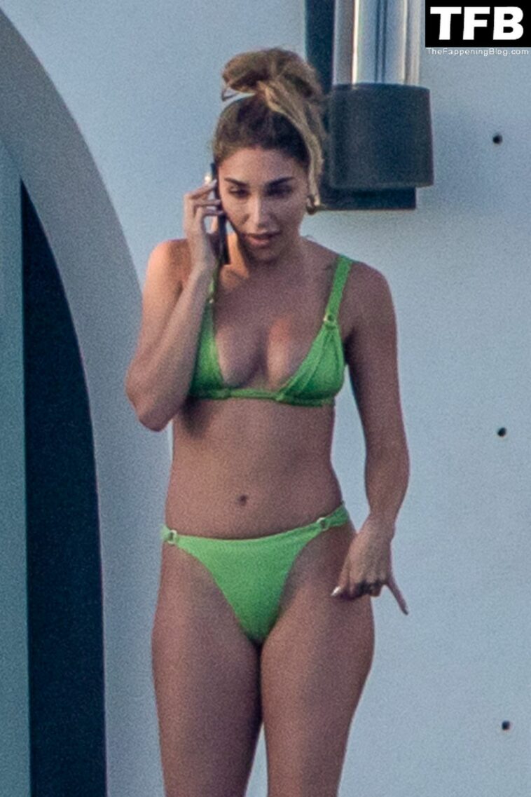 Chantel Jeffries Slips Into a Green Bikini as She Vacations with Diplo in Cabo (27 Photos)
