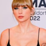 Taylor Swift Stuns at the 2022 American Music Awards (49 Photos)