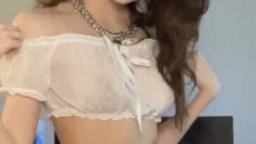 Hannah Owo Nude See-Through Top Onlyfans Video Leaked