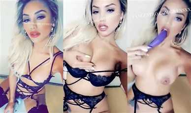 Gwen Singer Masturbating Snapchat Leaked Porn Video - Famous Internet Girls