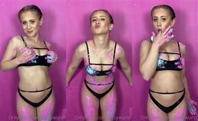 Lizzy Wurst Nude Onlyfans Teasing Video Leaked - Famous Internet Girls