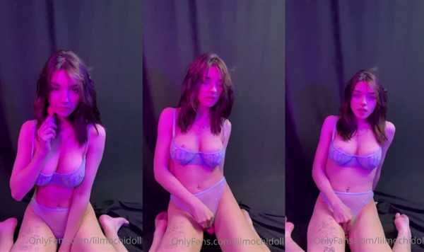 Mochi Nude Masturbating Video Leaked - Famous Internet Girls