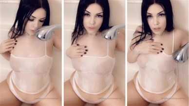 Zana Ashtyn Onlyfans Nude Bathtub Video Leaked - Famous Internet Girls