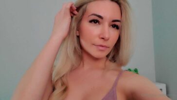 Alinity Purple Outfit - Famous Internet Girls