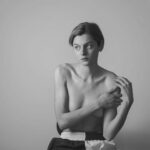 Emma Corrin Nude & Sexy Collection (31 Photos)