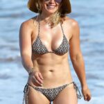 Hilary Duff Paparazzi Bikini Beach Set Leaked