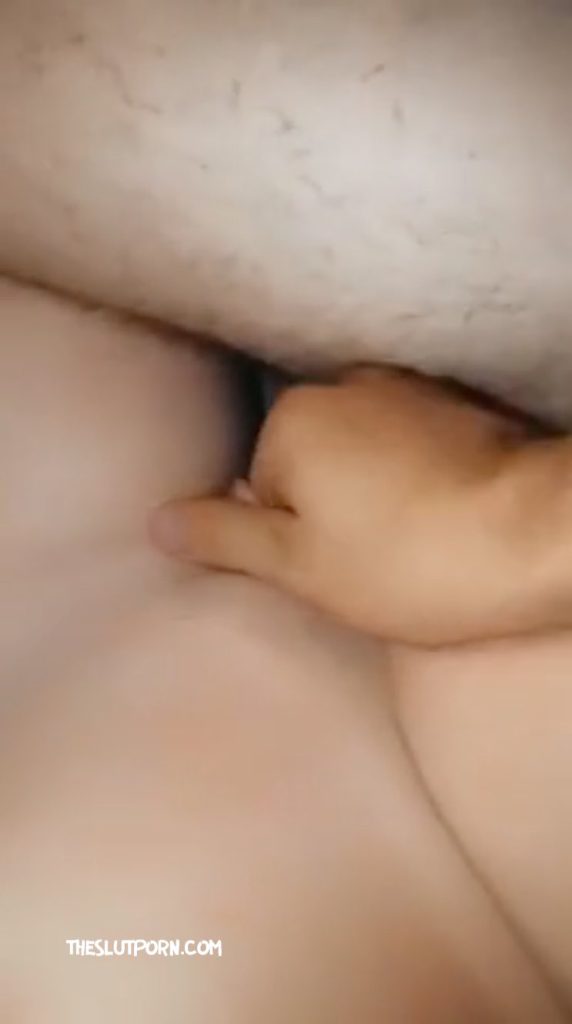 Maegan hall Nude Masturbating (13 Second Explicit Video)