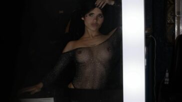 Nessa Barrett Shows Off Her Nude Tits (2 Photos)