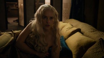 Emilia Clarke Topless - Game of Thrones (2 Pics + Video)