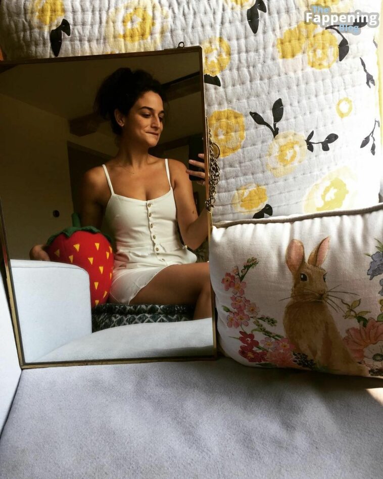 Jenny Slate Nude & Sexy Collection (36 Photos)