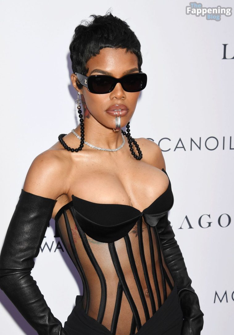 Teyana Taylor Displays Her Sexy Boobs at the Daily Front Row’s 7th Annual Fashion Awards in LA (81 Photos)