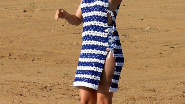 Ana de Armas Looks Sexy in a Swimsuit at the Beach in Greece (75 Photos)