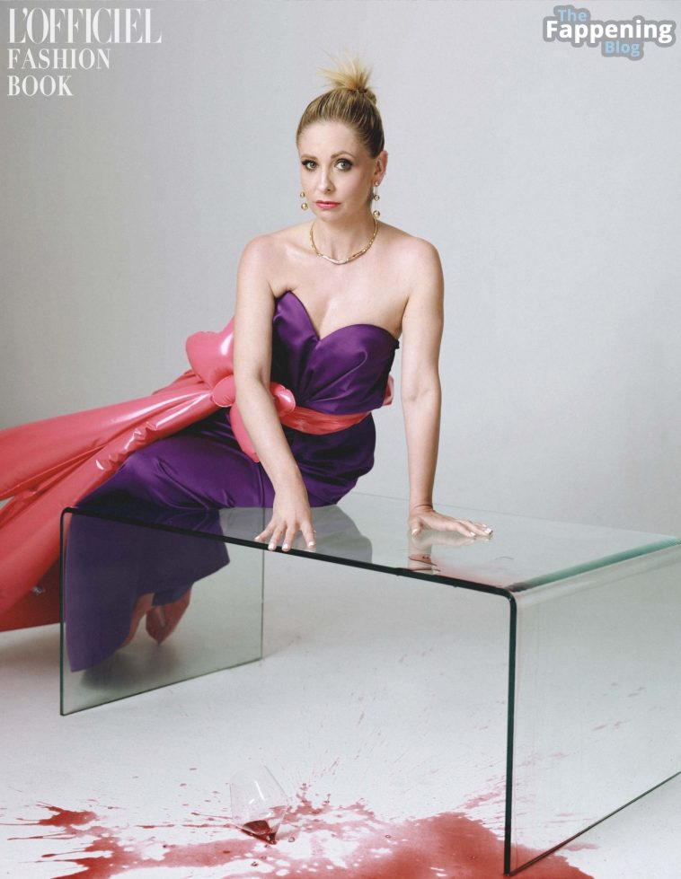 Sarah Michelle Gellar Sexy - L’Officiel Fashion Book June 2023 Issue (14 Photos)