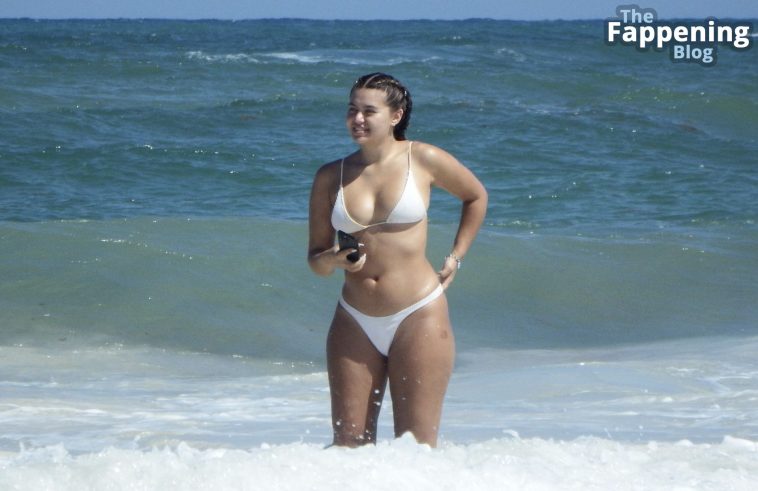 Sofia Jamora is Spotted in a Bikini at Tulum Beach (48 Photos)