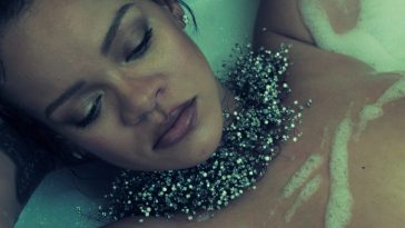 Rihanna Nude & Sexy - Vogue Magazine Outtakes (29 Photos)