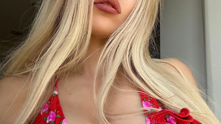 Ava Max Shows Off Her Sexy Figure in Bikinis (10 Photos)