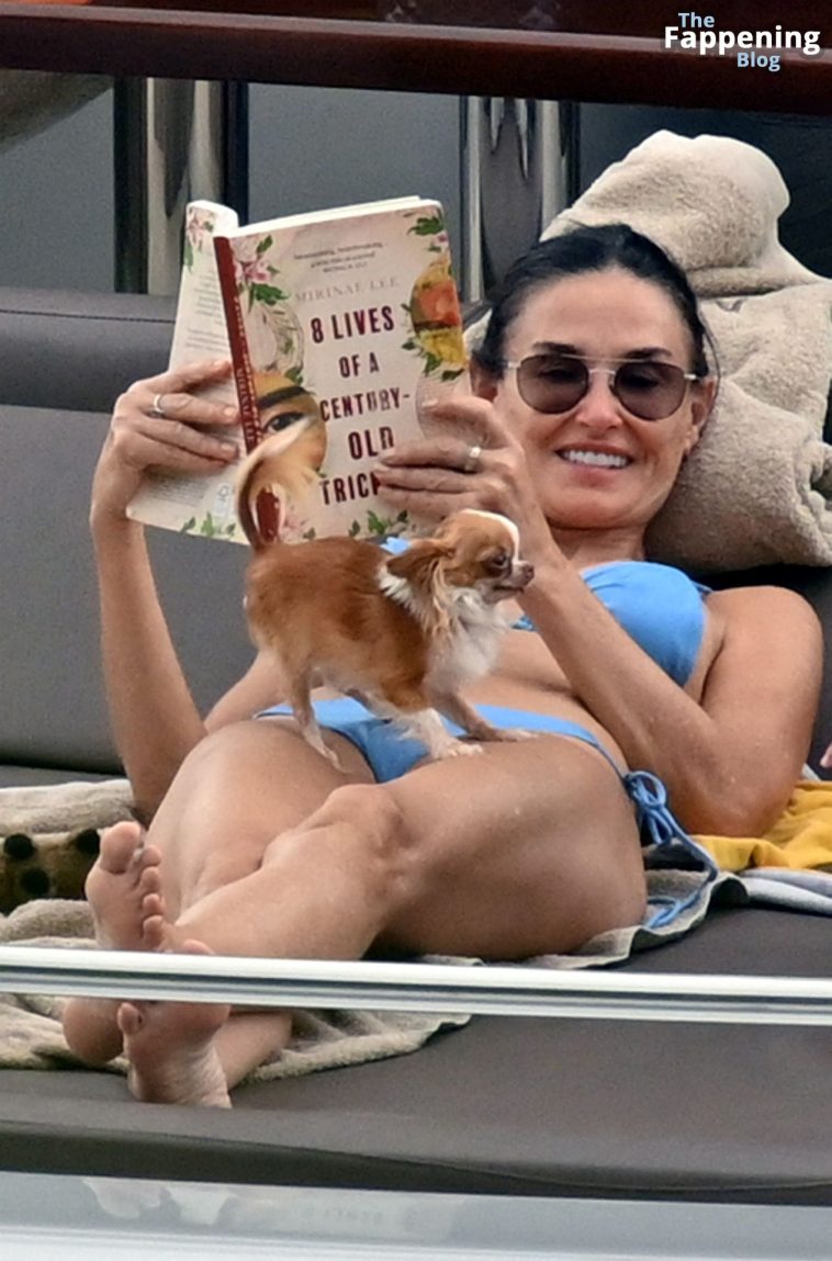 Demi Moore Relaxes with Her Chihuahua While Holidaying on a Luxury Yacht in the Greek Islands (36 Photos)