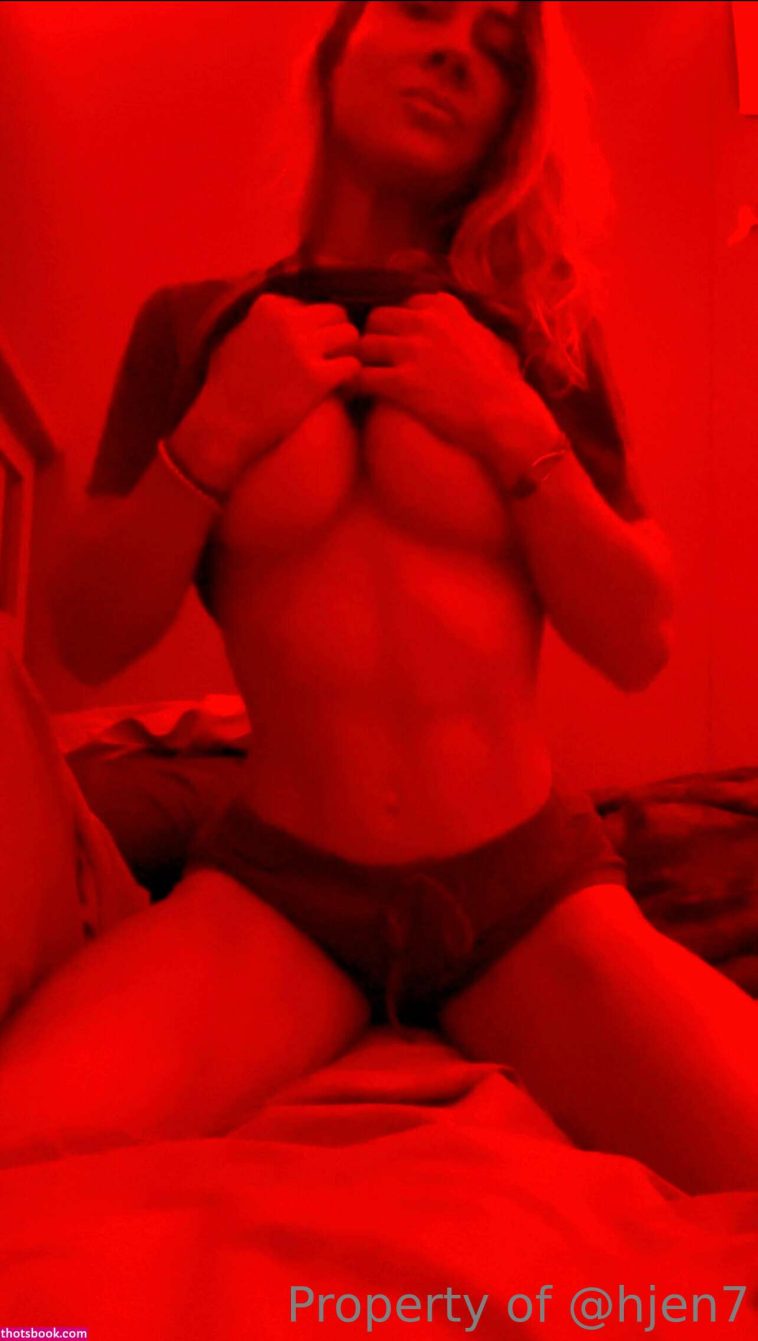 Huntress Jen OnlyFans Photos #11 Nude Leak