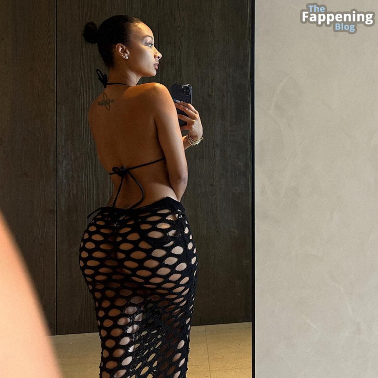 Draya Michele Shows Off Her Sexy Boobs & Booty (33 Photos)