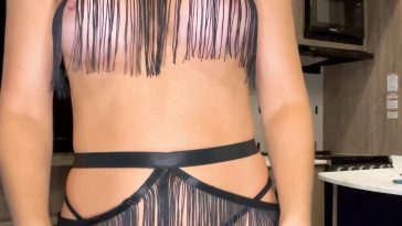 Vicky Stark Nude Rocker Costumes Try On Onlyfans Video Leaked