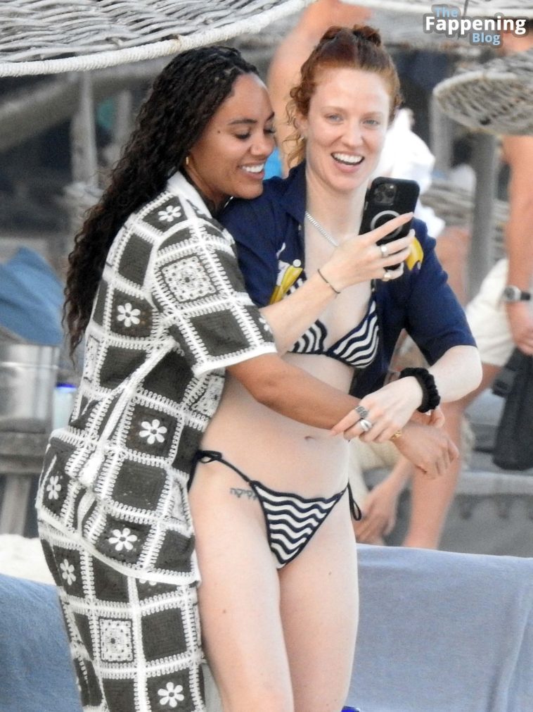 Alex Scott & Jess Glynne Show Their Affection on a Holiday Together in Mexico (42 Photos)