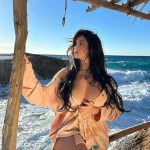 Demi Rose Displays Her Sexy Boobs (6 Photos)