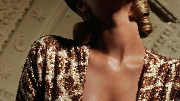 Paris Hilton Looks Hot in a Glamour Shoot by Markus Klinko (10 Photos)