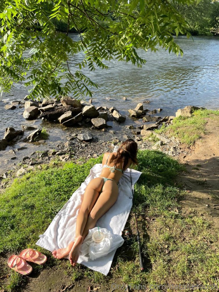 Natalie Roush Sexy Ass Outdoor Bikini Onlyfans Set Leaked