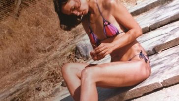 Nina Dobrev Hot (9 New Photos)