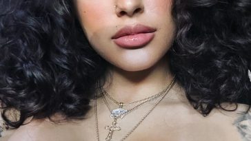 Malu Trevejo Displays Her Sexy Breasts in the Selfie Shoot (11 Photos)