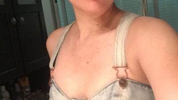 Bex Taylor-Klaus Nude & Sexy Leaked The Fappening (4 Photos)