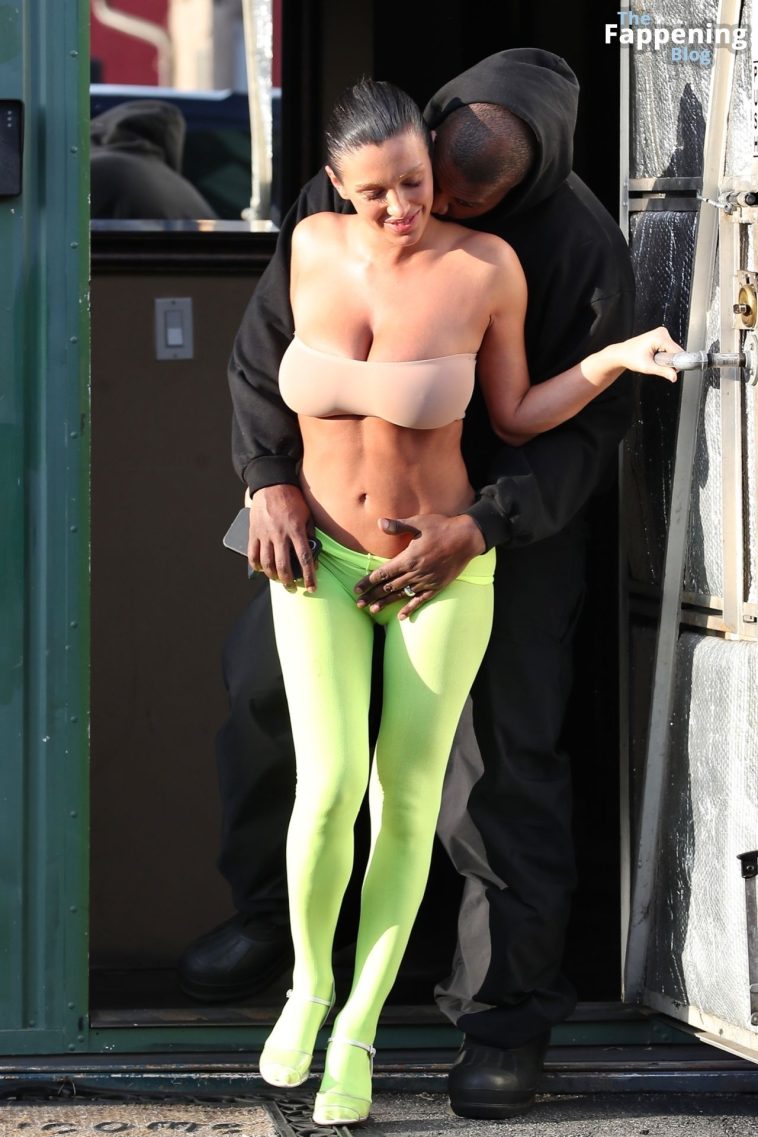 Kanye West & Bianca Censori Arrive to the Cheesecake Factory (150 Photos)