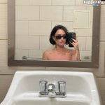 Demi Lovato Nude & Sexy Collection (23 Photos)