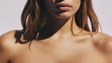 Hana Cross Sexy & Topless (34 Photos)