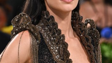 Kendall Jenner Looks Stunning at the 2024 Met Gala in NYC (148 Photos)